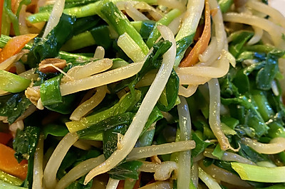 炒合菜(豆芽韭菜胡萝卜版)