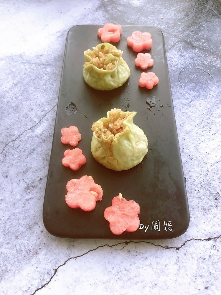 蔬菜汁鸡肉烧卖的做法