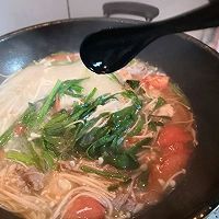 牛肉金针菇鱼丸汤的做法图解5