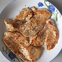 低卡煎鸡胸肉的做法图解3