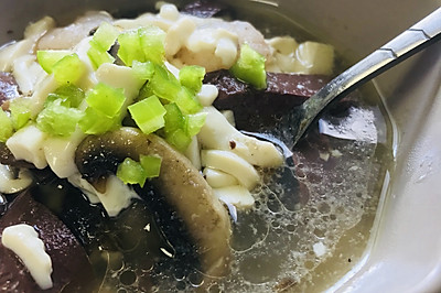 鸭血豆腐汤