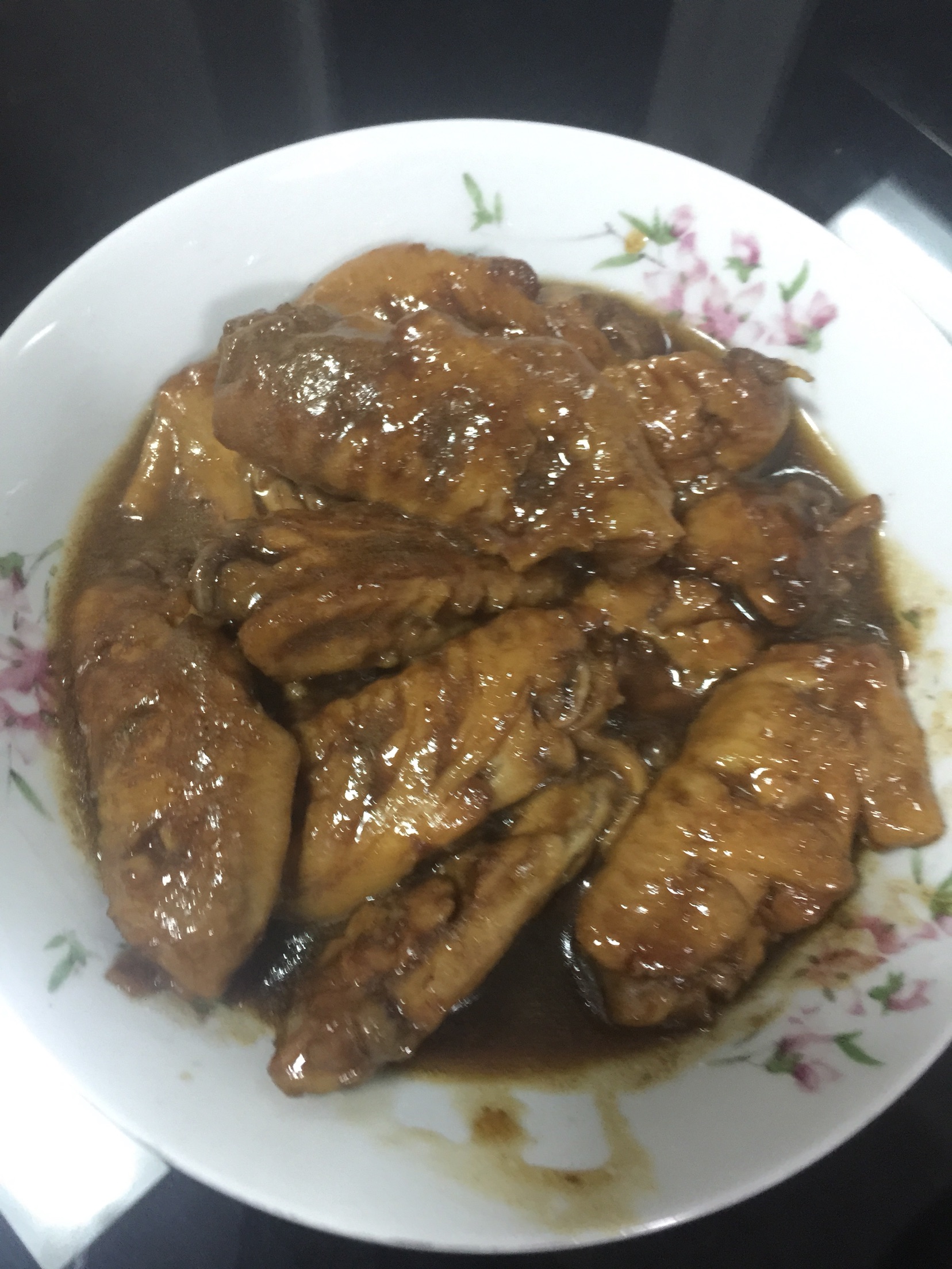 Chicken wings with coke