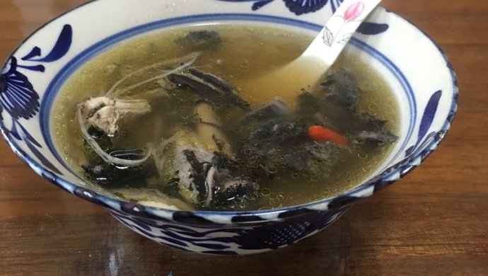 当归黄芪乌鸡汤