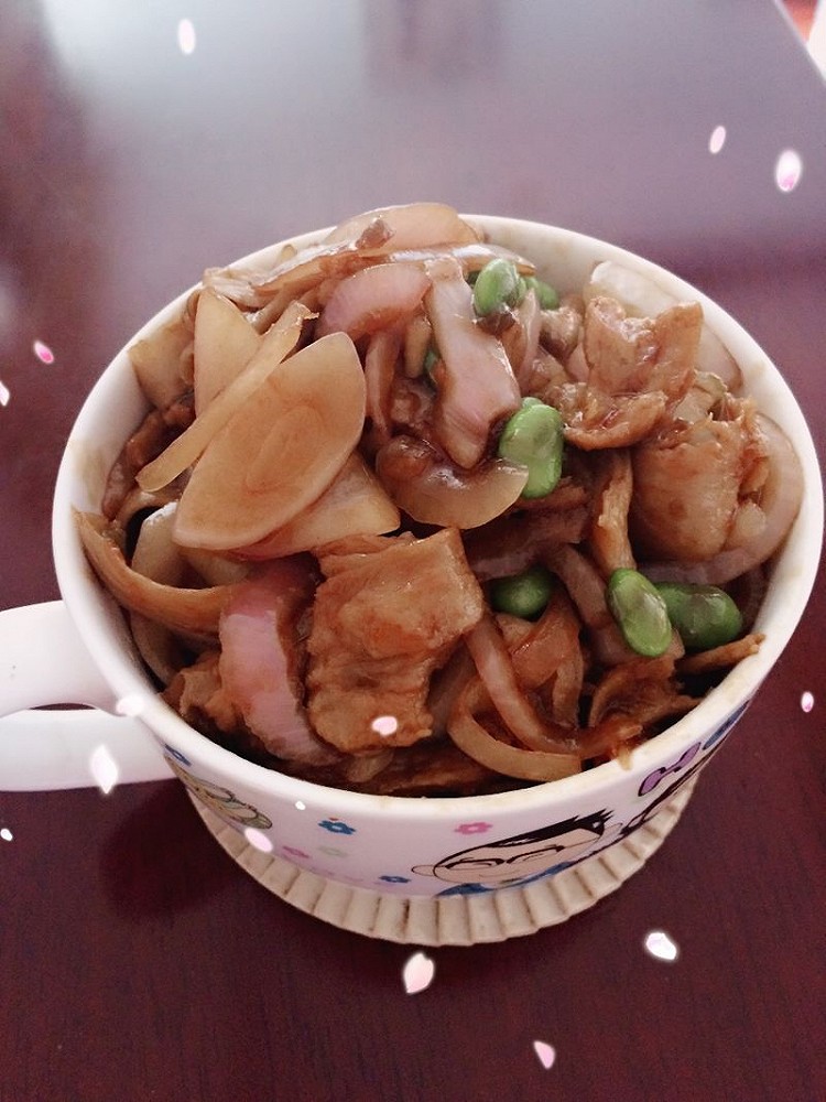 洋葱面筋炒毛豆的做法