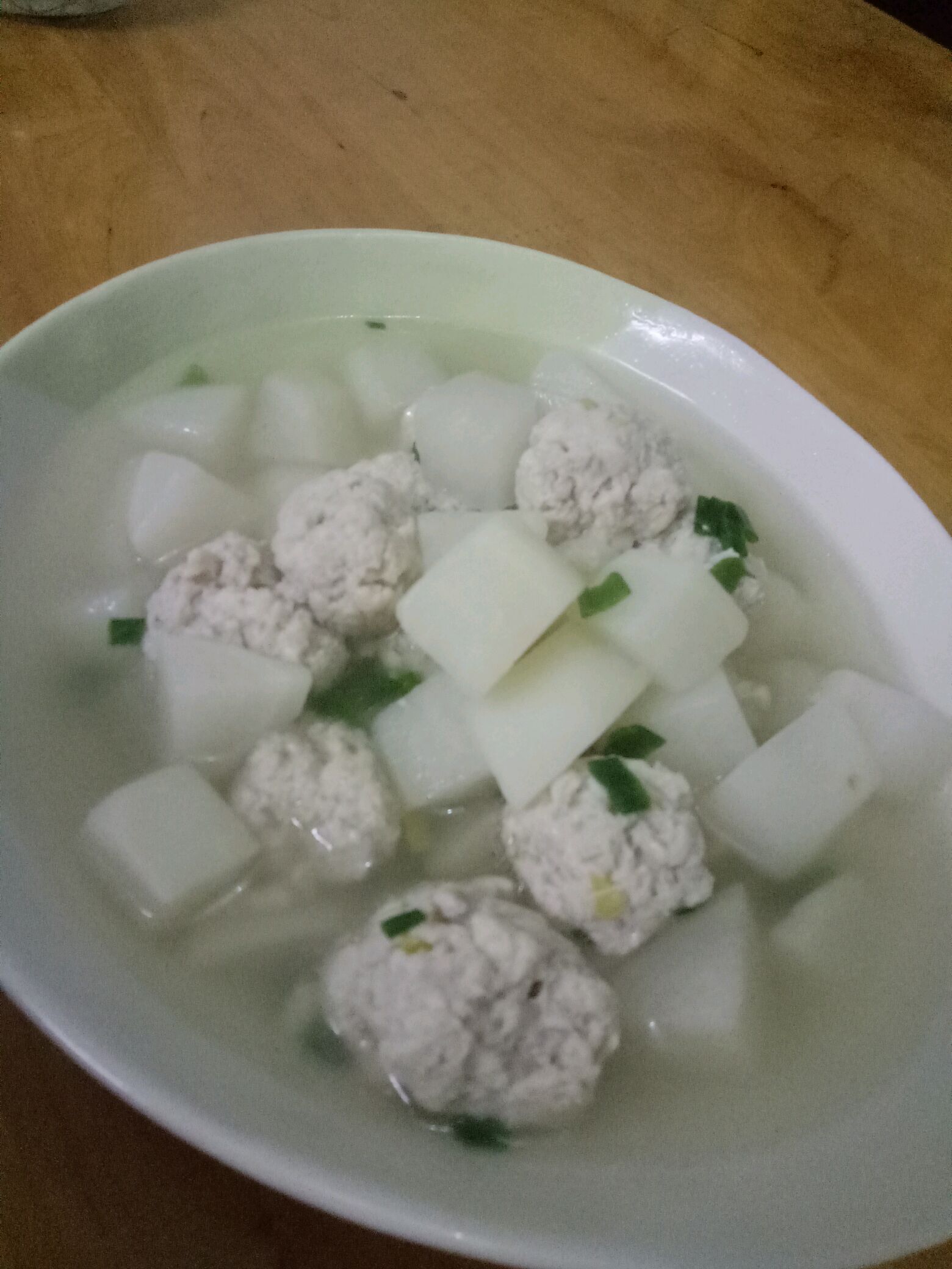 白萝卜冻豆腐汤,白萝卜冻豆腐汤的家常做法 - 美食杰白萝卜冻豆腐汤做法大全