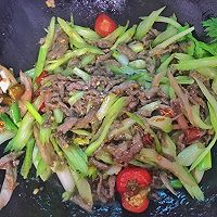 【重庆风味】泡椒芹菜牛肉丝的做法图解12