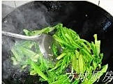 豆豉鲮鱼油麦菜的做法图解2