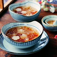 桃胶银耳雪梨羹