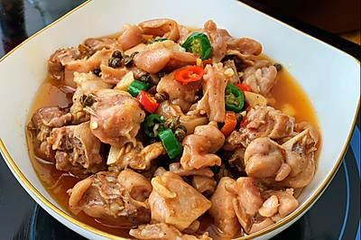 鲜锅兔，美味的自贡名菜——兔肉