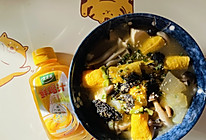 #鸡汁入家宴 感恩正当“食”#蟹味菇冬瓜豆腐虾滑卷乌冬面的做法