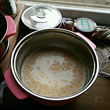 红糖小米燕麦粥