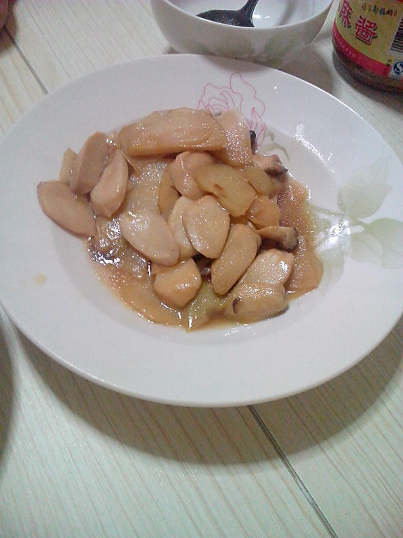 杏鲍菇炒土豆片 & 洋葱炒鸡蛋的做法
