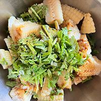 #丘比小能手料理课堂#玉米香菜沙拉的做法图解6