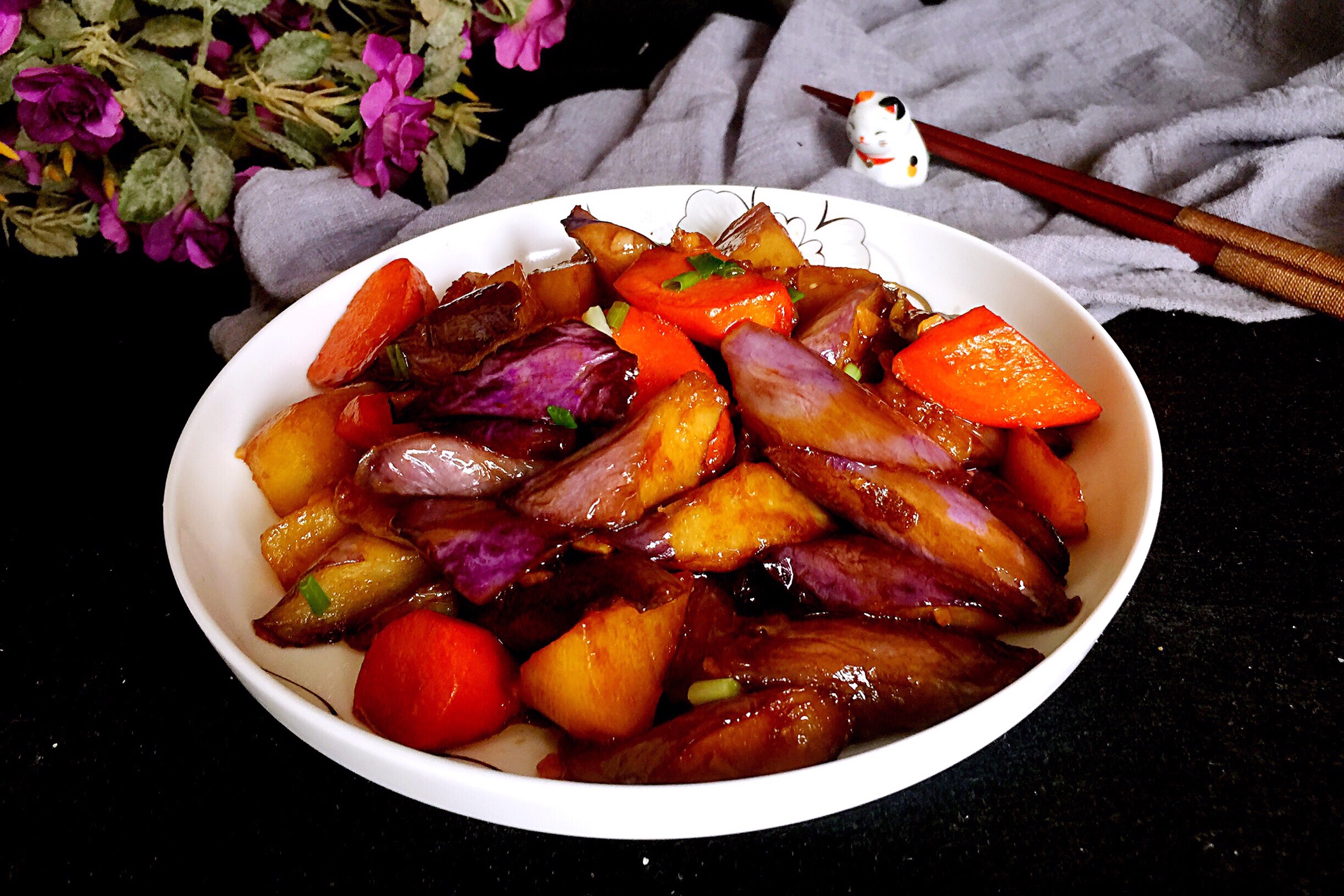 Braised eggplant with potato