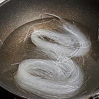 丰富餐桌味｜蒜蓉粉丝蒸生蚝，生蚝嫩而不腥，粉丝鲜香入味～的做法图解3