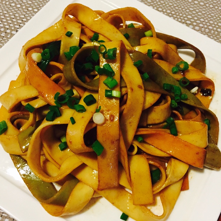 葱油三色面