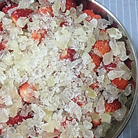 手工草莓酱的做法图解1