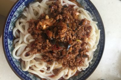 家常炸酱面