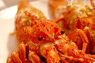 用帅气的-龙虾清理方法做美味的-蒜茸开背蒸龙虾