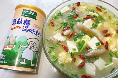 平菇豆腐炒蛋汤