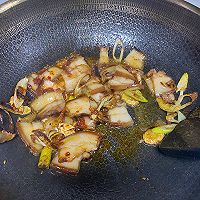 蒜苗炒腊肉的做法图解7