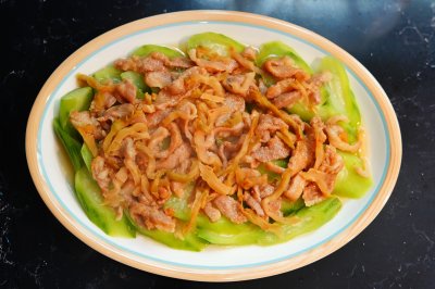 榨菜肉片蒸丝瓜