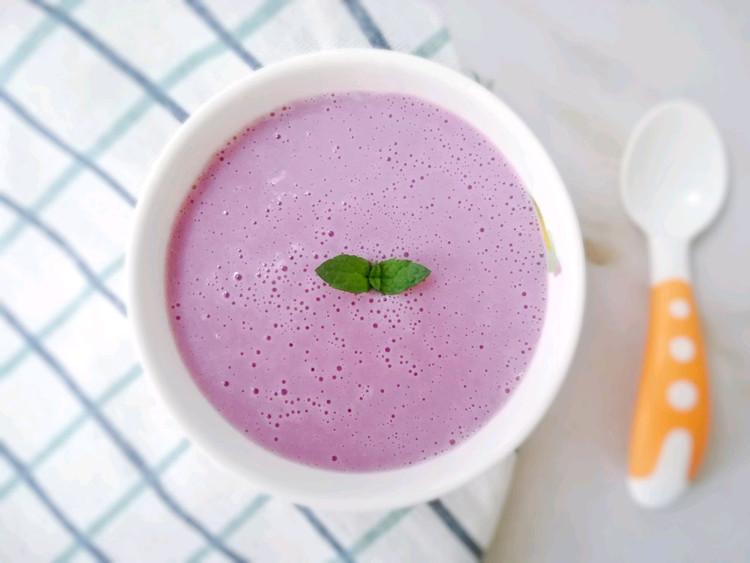 20M+顺滑可口的酸奶紫薯奶昔：宝宝辅食营养食谱菜谱的做法