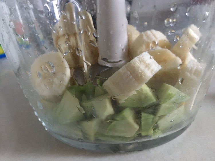 牛油果玉米香蕉泥的做法图解1