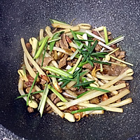花生芽炒肉的做法图解7