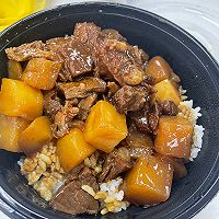 土豆牛肉盖饭的做法图解1