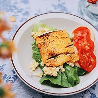 #天猫美味妙妙屋#减脂快手早餐，鸡蛋酱开放式三明治的做法图解5