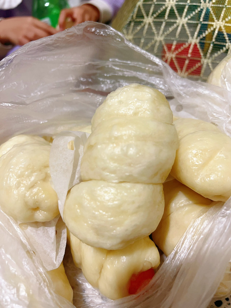 肠仔包的做法