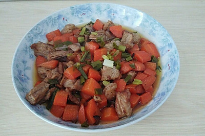 胡萝卜肉丁