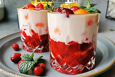 蔓越莓木瓜酸奶杯