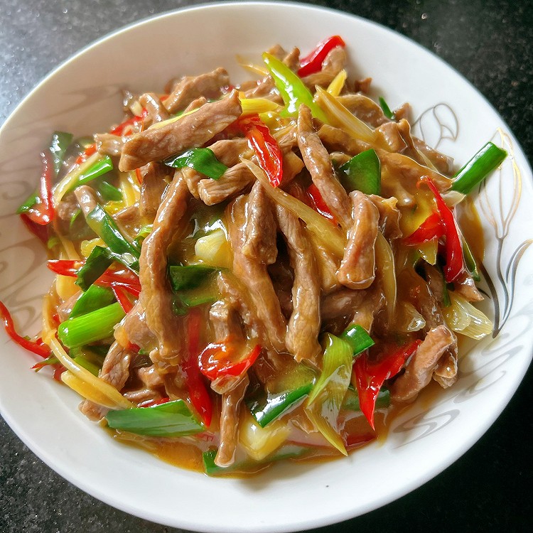 子姜牛肉丝的做法