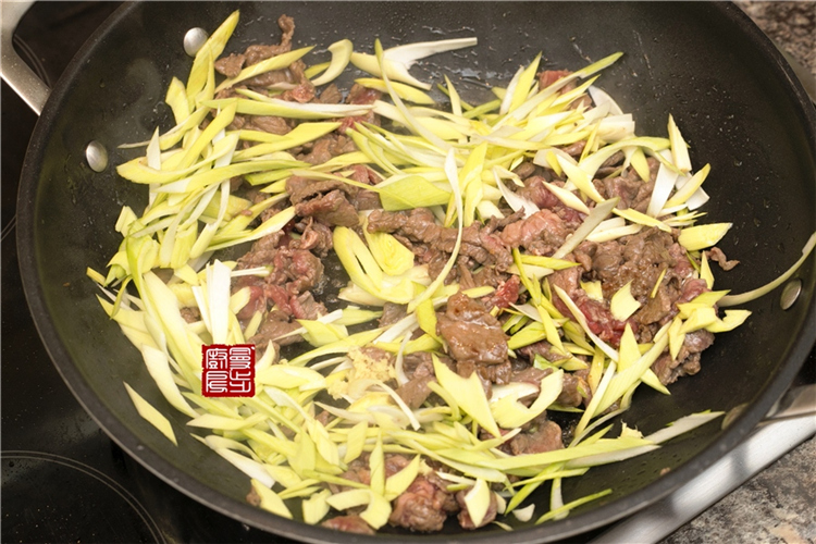 【曼步厨房】潮汕美味 - 沙茶牛肉炒饭的做法图解6