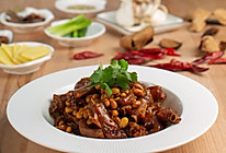 黄豆焖鸭拐——米博版的做法