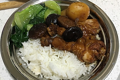 香菇小土豆炖鸡腿（无油做法）