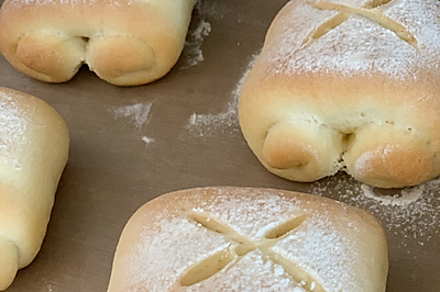 牛奶面包卷 —— 超柔软的小面包