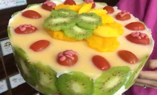 水果夹心酸奶慕丝蛋糕