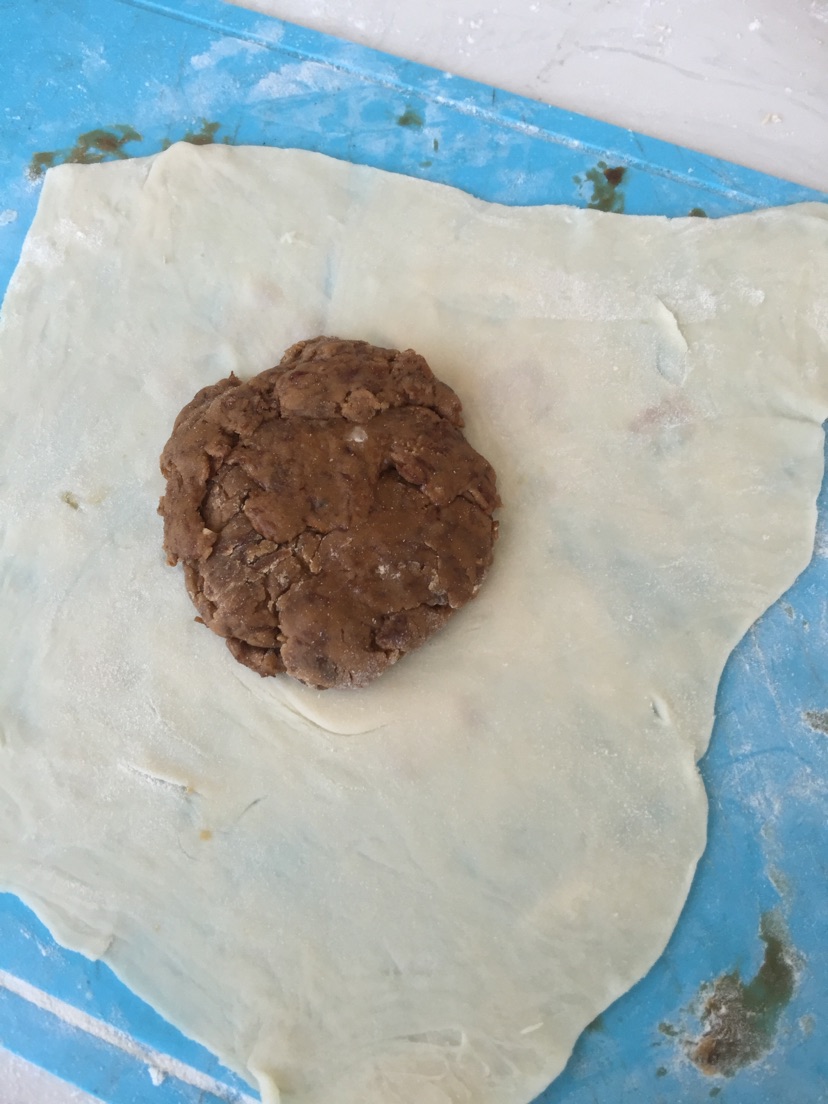简易版玫瑰花饼的做法图解2