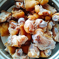 黄豆猪蹄的做法图解1
