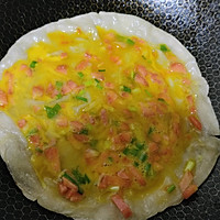 快手早餐| 鸡蛋手抓饼的做法图解4