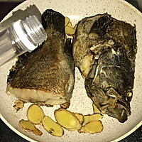 紫苏斑鱼汤的做法图解6