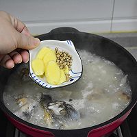 #秋日养生这样吃#鱼头豆腐汤的做法图解5