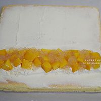 爆浆芒果椰椰奶冻蛋糕卷的做法图解7