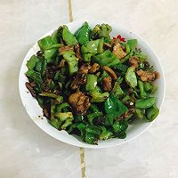家常菜「辣椒炒肉」的做法图解4
