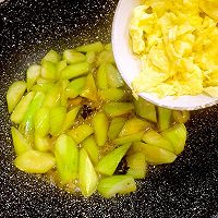 丝瓜炒鸡蛋-妈妈的味道#单挑夏天#的做法图解11