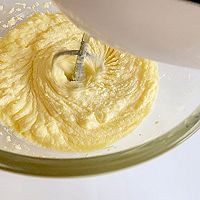 奶酪霜裱花杯子蛋糕的做法图解2