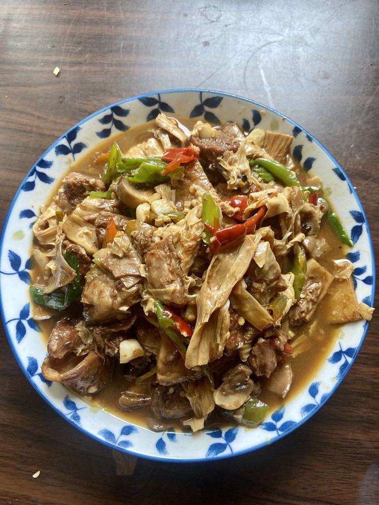 腐竹牛腩的做法